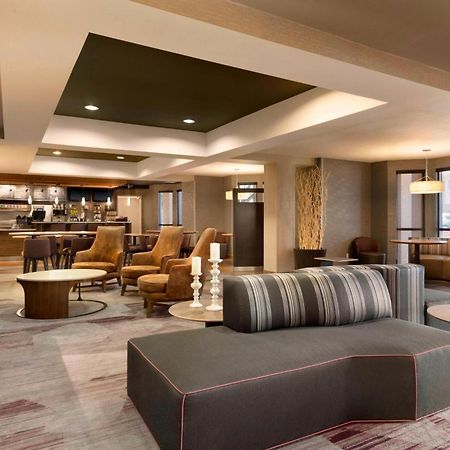 Готель Courtyard By Marriott Bloomington Normal Екстер'єр фото