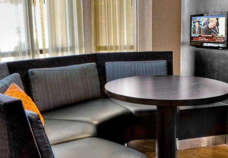 Готель Courtyard By Marriott Bloomington Normal Інтер'єр фото