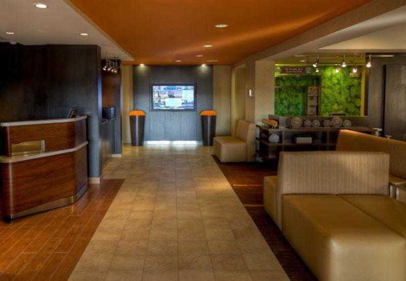 Готель Courtyard By Marriott Bloomington Normal Екстер'єр фото